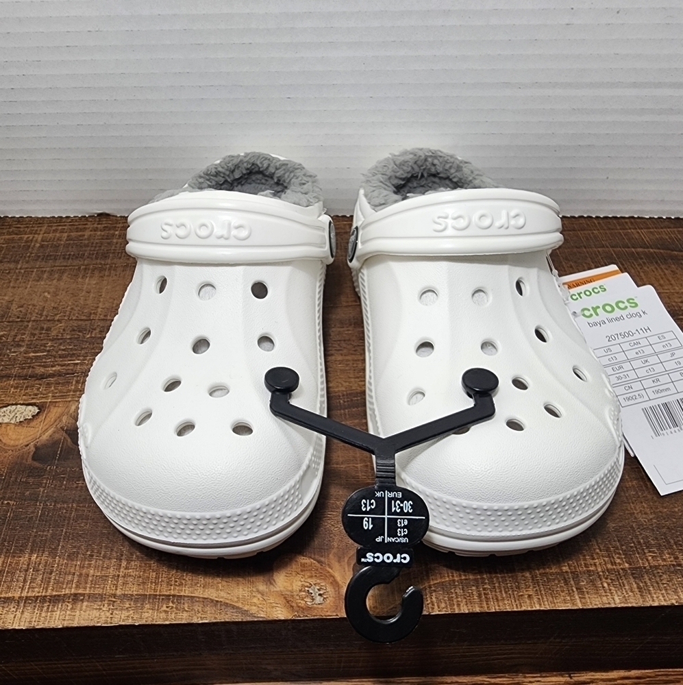 CROCS White Classy Fuzzy for Kids Size: c13 - NWT!